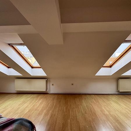 120 M2 Apartment In The Centre Of The Old Town Bratislava Buitenkant foto