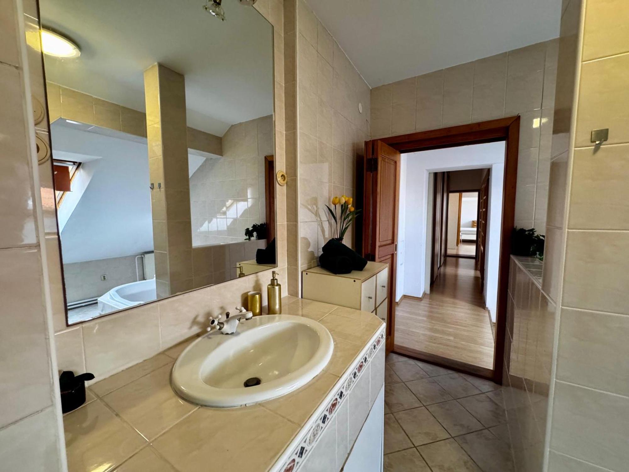 120 M2 Apartment In The Centre Of The Old Town Bratislava Buitenkant foto